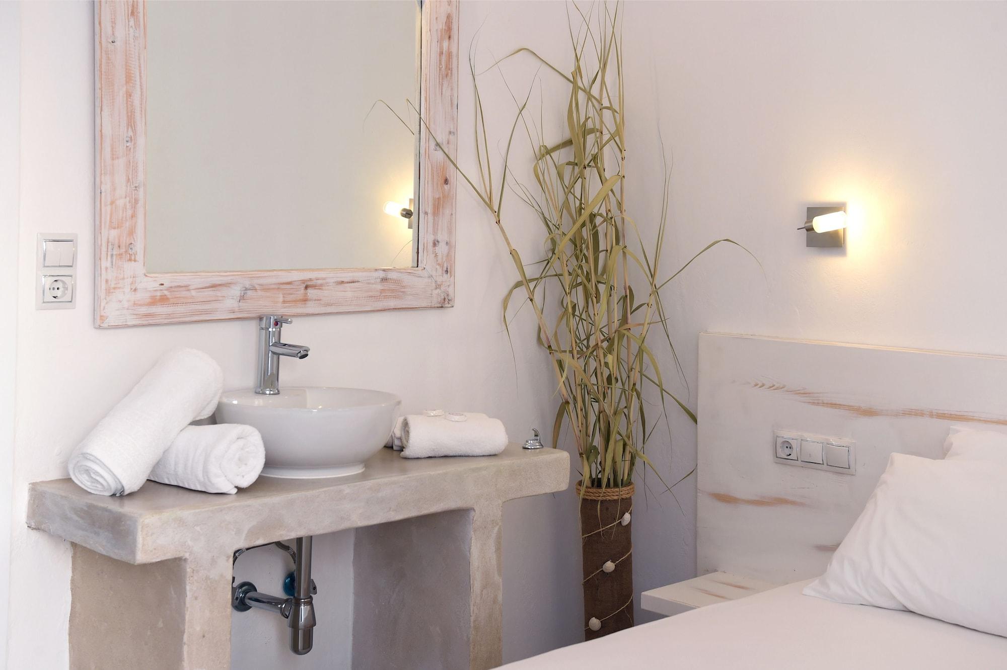 Porto Naoussa (Adults Only) Hotell Exteriör bild