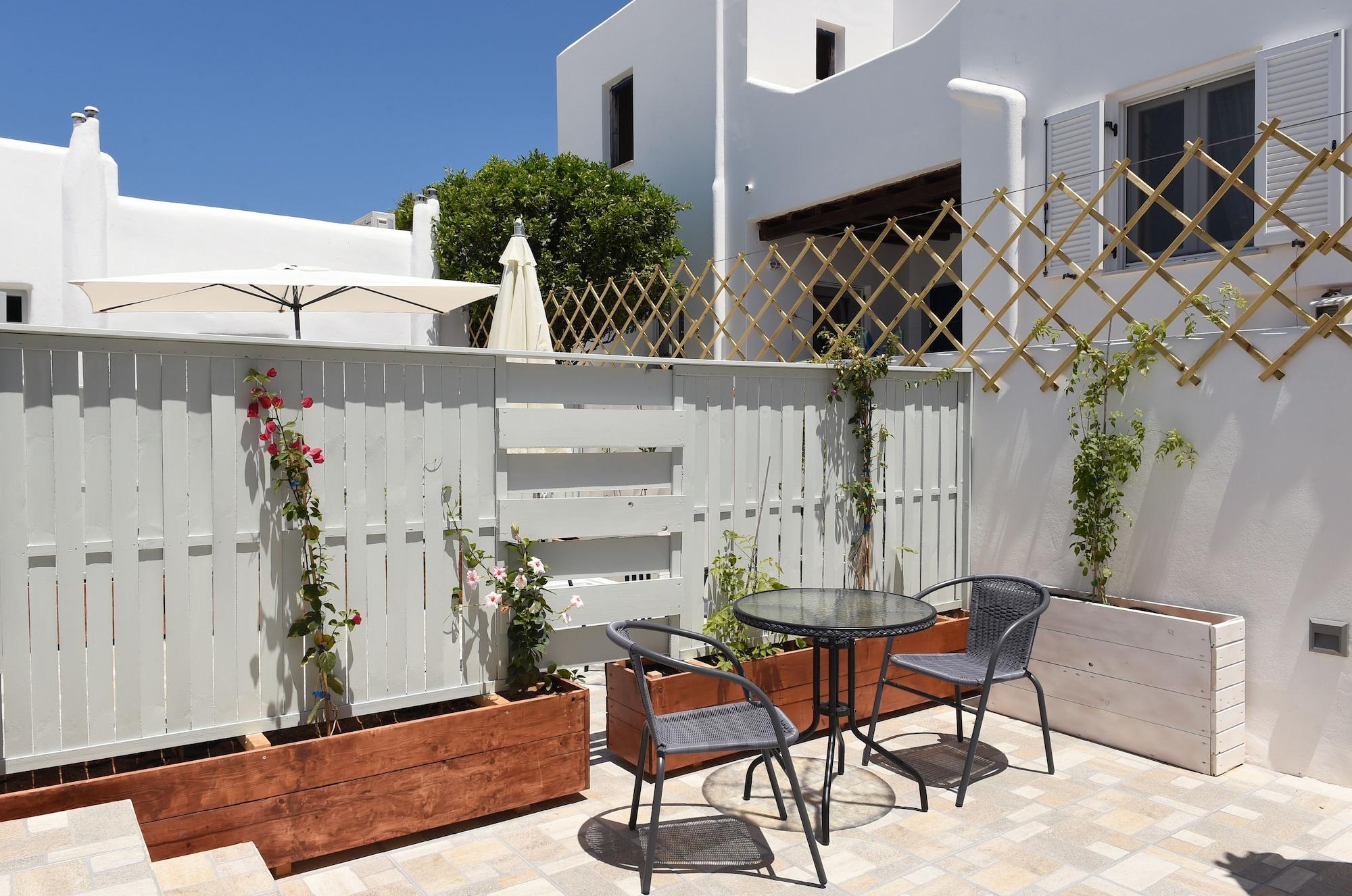 Porto Naoussa (Adults Only) Hotell Exteriör bild