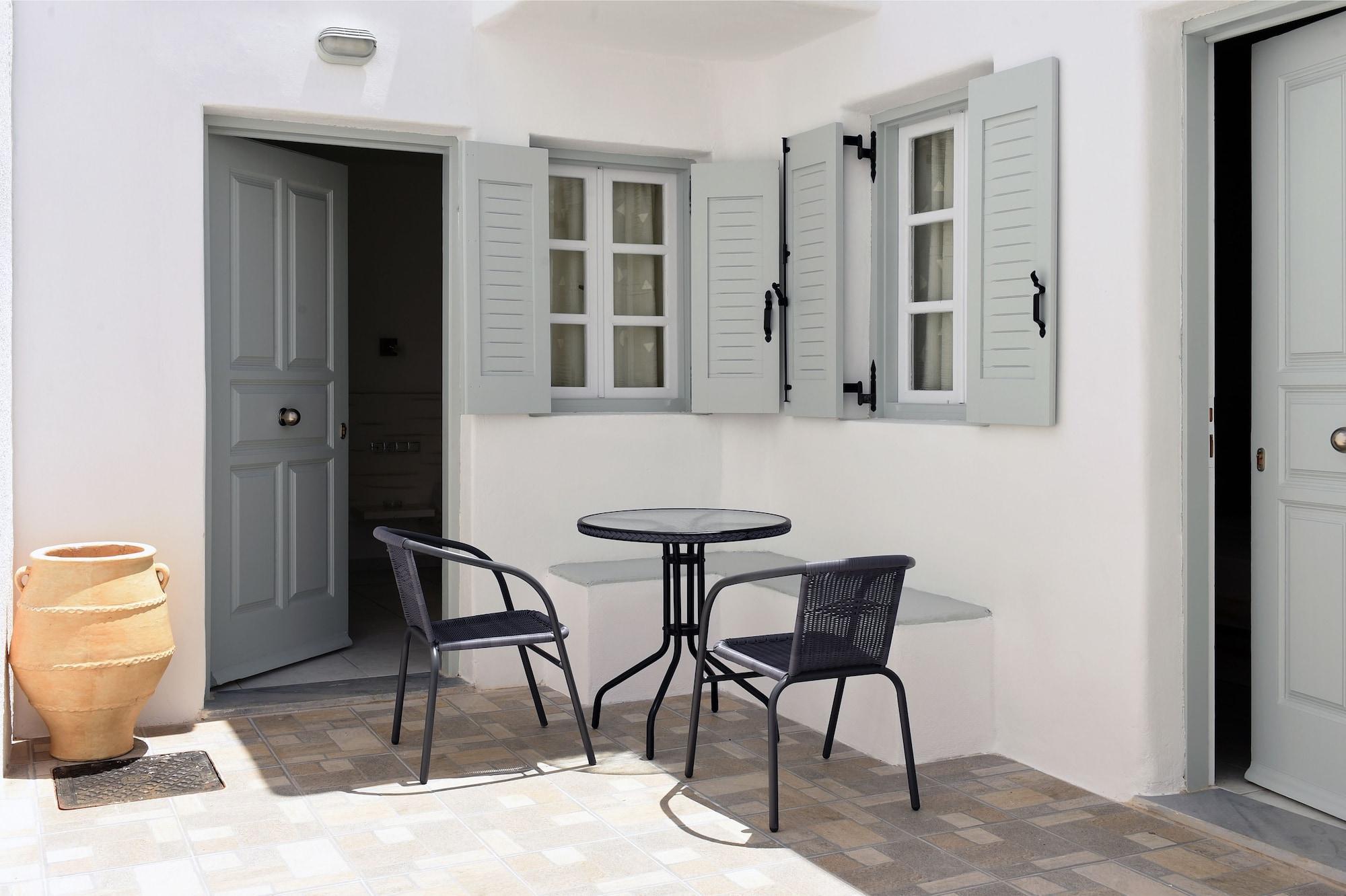 Porto Naoussa (Adults Only) Hotell Exteriör bild