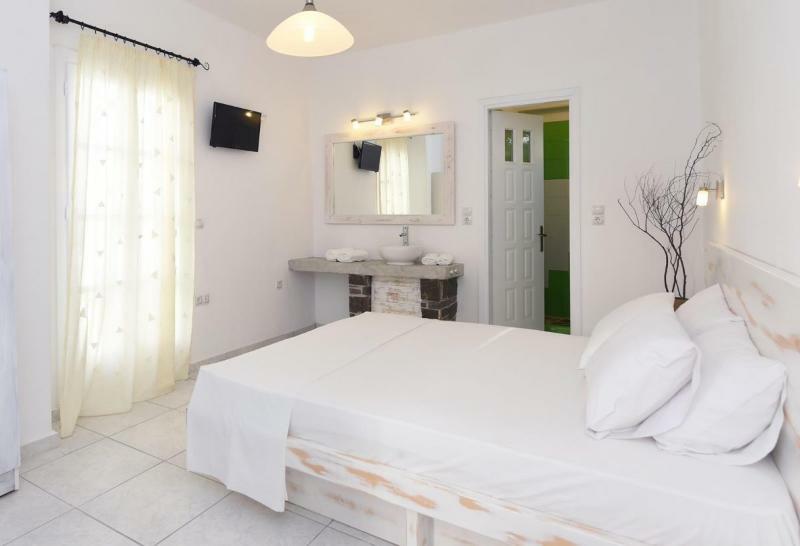Porto Naoussa (Adults Only) Hotell Exteriör bild